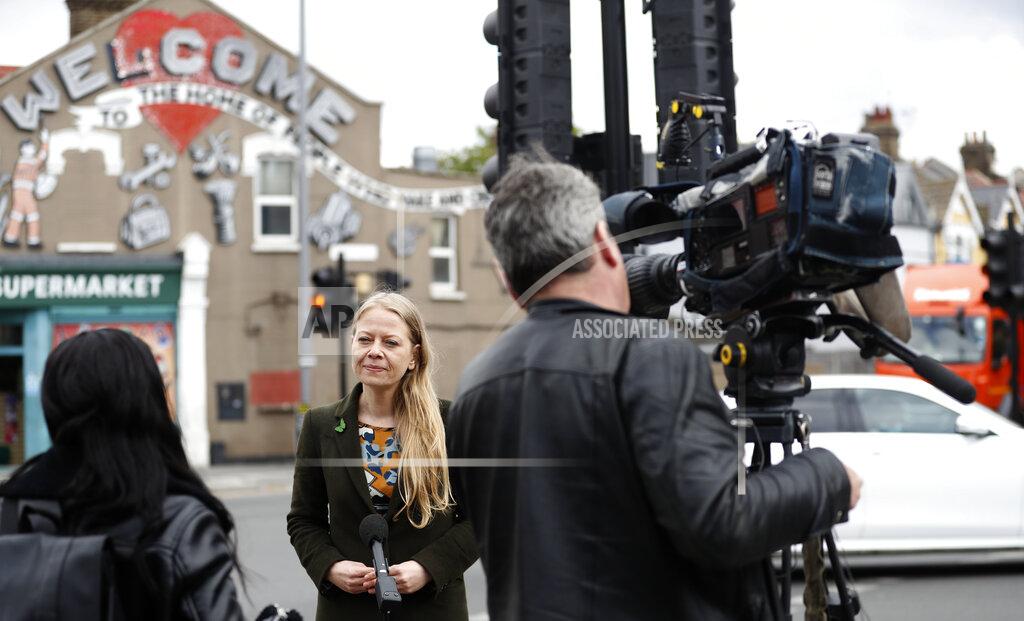 Alastair Grant The Green party candidate for London mayor Sian Berry speaks to the media in north east London, Thursday, April 29, 2021, during a campaign stop. (AP Photo/Alastair Grant)