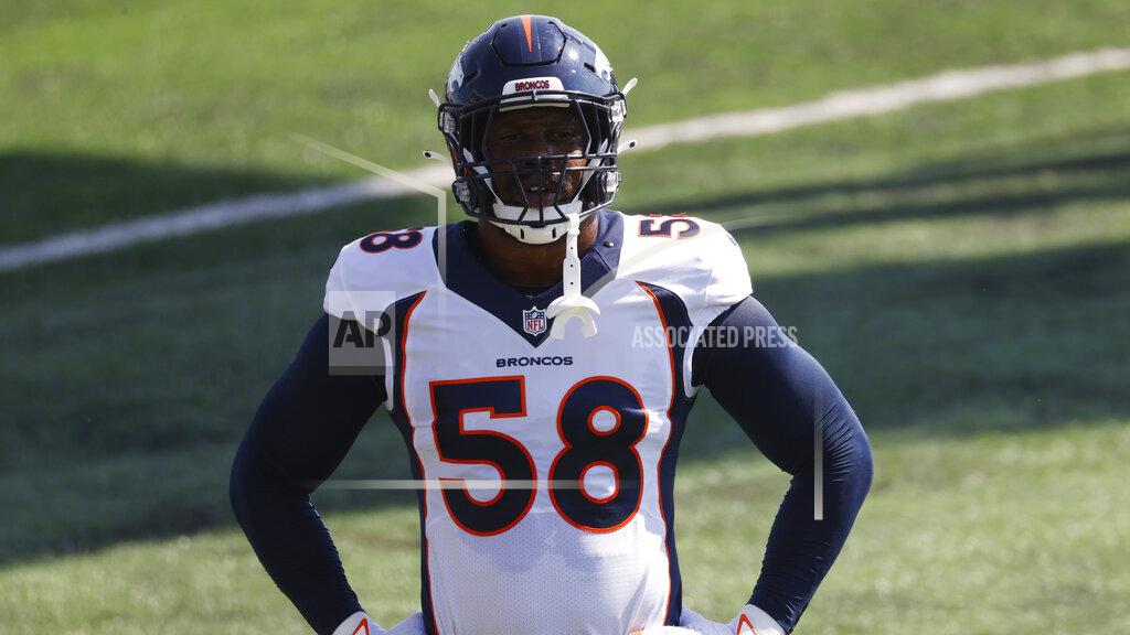 David Zalubowski Denver Broncos linebacker Von Miller (58) takes part in drills during an NFL football practice Tuesday, Aug. 18, 2020, at the team's headquarter in Englewood, Colo. The superstar linebacker is so eager to end four years of frustration that he reshaped his body and his mindset in the offseason. (AP Photo/David Zalubowski)