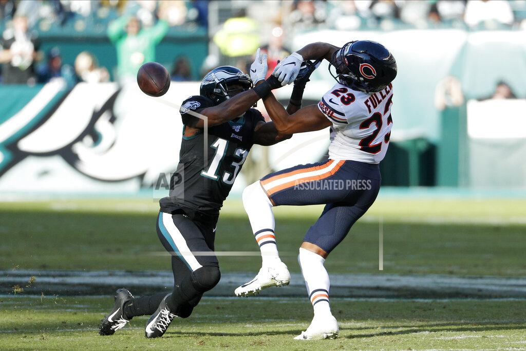 Chris Szagola Philadelphia Eagles' Nelson Agholor, left, and Chicago Bears' Kyle Fuller battle for a pass during the first half of an NFL football game, Sunday, Nov. 3, 2019, in Philadelphia. (AP Photo/Chris Szagola)