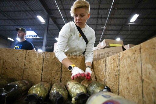 For donors, wartime Ukraine aid creates blurry ethical... - Vimarsana News