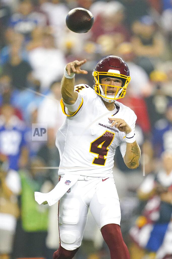 Patrick Semansky Washington Football Team quarterback Taylor Heinicke (4) throwing the ball during the first half of an NFL football game against the New York Giants, Thursday, Sept. 16, 2021, in Landover, Md. (AP Photo/Patrick Semansky)