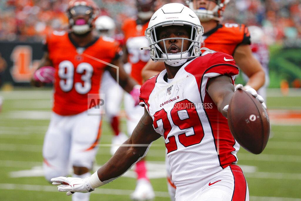 Frank Victores Arizona Cardinals running back Chase Edmonds (29) scores a touchdown in the second half of an NFL football game against the Cincinnati Bengals, Sunday, Oct. 6, 2019, in Cincinnati. (AP Photo/Frank Victores)