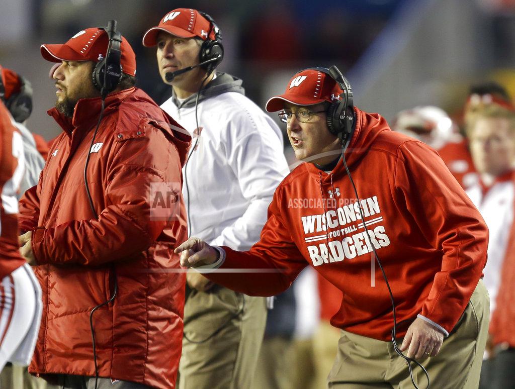 Andy Manis Wisconsin head coach Paul Chryst yells to his players during the second half of an NCAA college football game against Minnesota Saturday, Nov. 24, 2018, in Madison, Wis. Minnesota won 37-15. (AP Photo/Andy Manis)