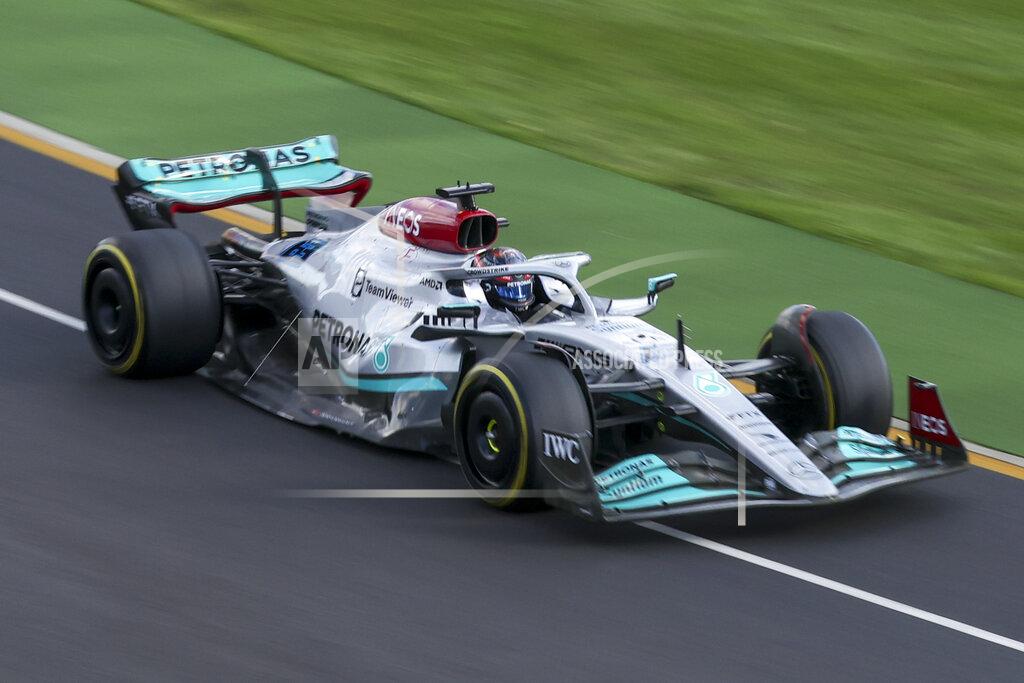 Asanka Brendon Ratnayake Mercedes driver George Russell of Britain steers his car during the Australian Formula One Grand Prix in Melbourne, Australia, Sunday, April 10, 2022. (AP Photo/Asanka Brendon Ratnayake)