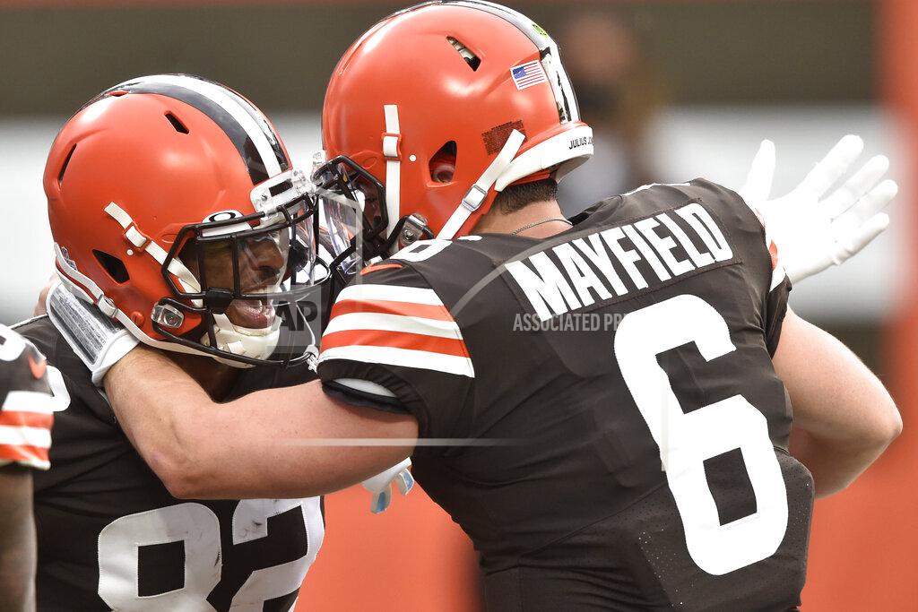 David Richard Cleveland Browns wide receiver Rashard Higgins (82) and quarterback Baker Mayfield celebrate after a 15-yard touchdown by Higgins during the first half of an NFL football game against the Indianapolis Colts, Sunday, Oct. 11, 2020, in Cleveland. (AP Photo/David Richard)