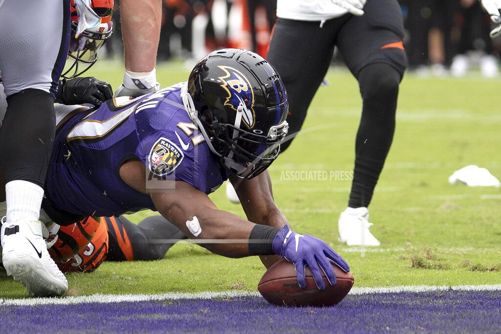 Nick Wass Baltimore Ravens running back Mark Ingram (21) dives in for a touchdown on a run against the Cincinnati Bengals during the first half of a NFL football game Sunday, Oct. 13, 2019, in Baltimore. (AP Photo/Nick Wass)