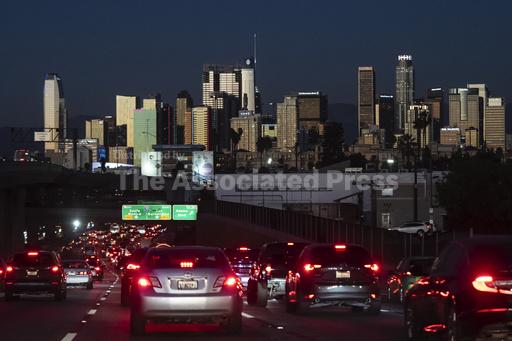 The EPA's ambitious plan to cut auto emissions to slow... - Vimarsana News