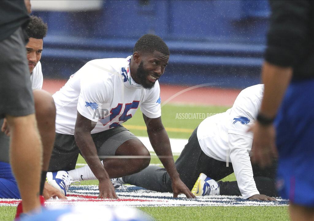 James P. Mccoy Buffalo Bills wide receiver John Brown (15) stretches in warm-ups at practice at Bills Stadium in Orchard Park, N.Y., Wednesday, Sept. 2, 2020. (James P. McCoy/The Buffalo News via AP, Pool)