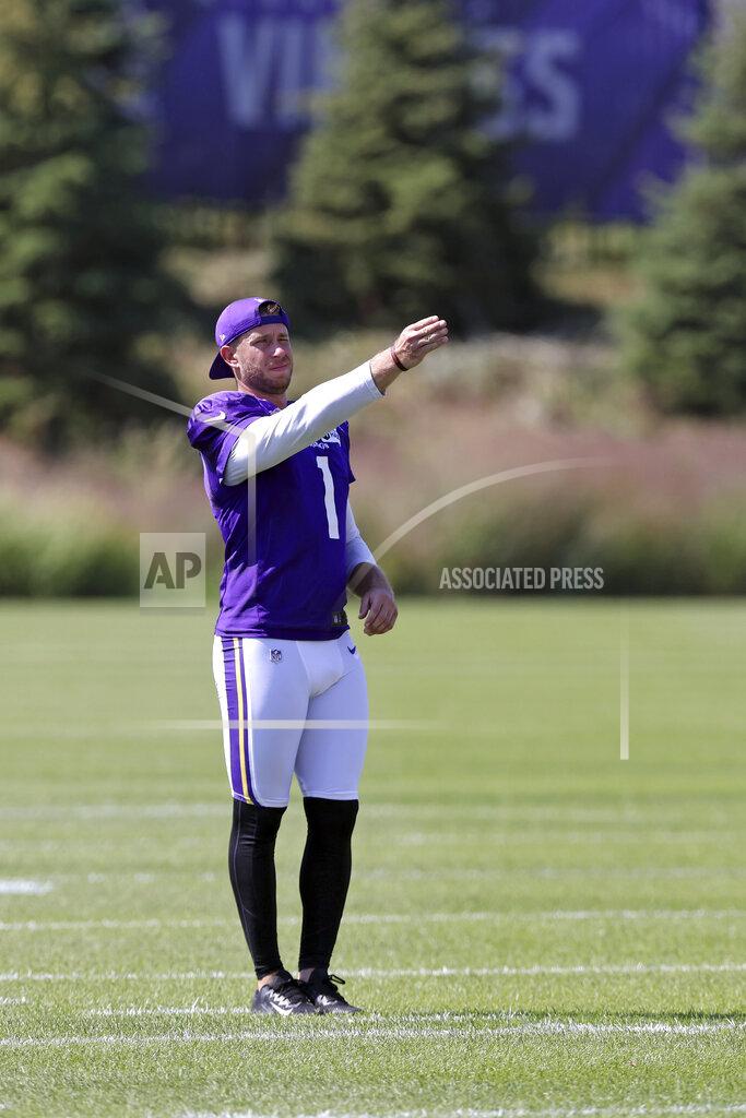 Stacy Bengs Minnesota Vikings place-kicker Greg Joseph (1) takes part in drills at the NFL football team's training camp in Eagan, Minn., Friday, Aug. 5, 2022. (AP Photo/Stacy Bengs)