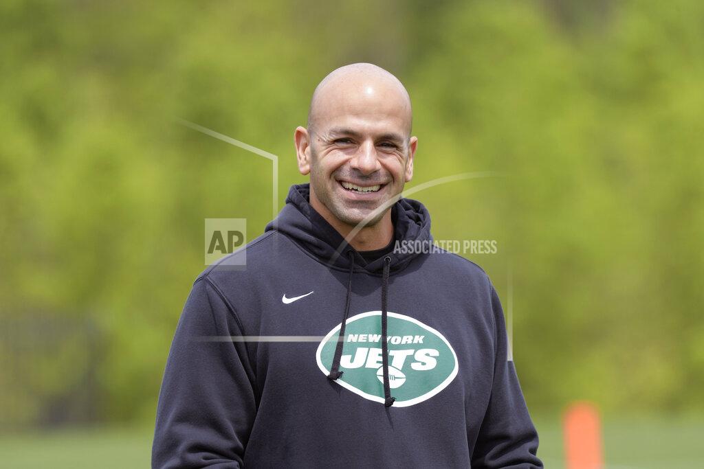Bill Kostroun New York Jets coach Robert Saleh looks on during NFL football rookie camp, Friday, May 7, 2021, in Florham Park, N.J.(AP Photo/Bill Kostroun)