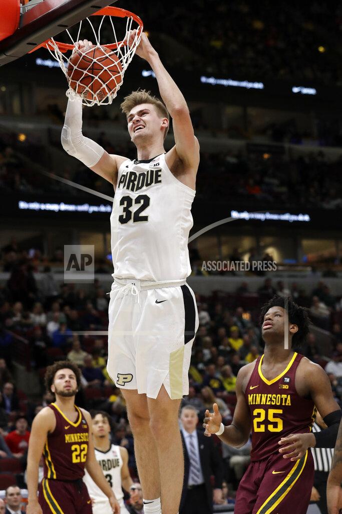 Nam Y. Huh Purdue's Matt Haarms (32) dunks during the second half of an NCAA college basketball game against Purdue in the quarterfinals of the Big Ten Conference tournament, Friday, March 15, 2019, in Chicago. (AP Photo/Nam Y. Huh)