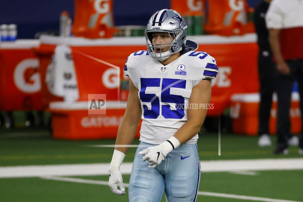 Ron Jenkins Dallas Cowboys linebacker Leighton Vander Esch (55) warms up before an NFL football game against the Arizona Cardinals in Arlington, Texas, Monday, Oct. 19, 2020. (AP Photo/Ron Jenkins)