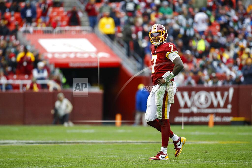 Patrick Semansky Washington Redskins quarterback Dwayne Haskins (7) walks off the field during the second half of an NFL football game against the New York Jets, Sunday, Nov. 17, 2019, in Landover, Md. (AP Photo/Patrick Semansky)