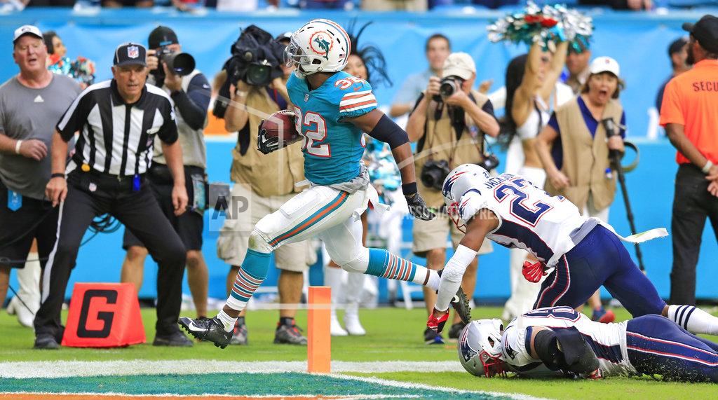 Patriots Dolphins Football