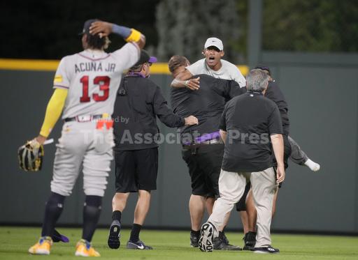 Acuña fends off fans, ties career highs with 4 hits and... - Vimarsana News