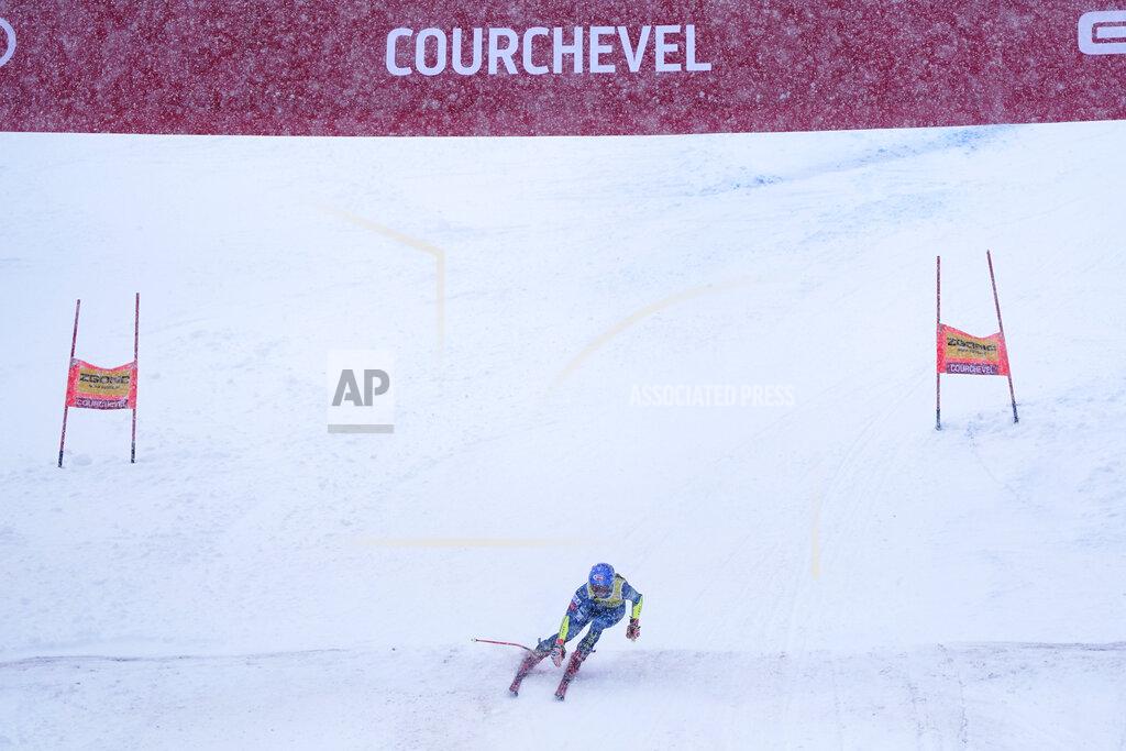 Giovanni Auletta United States' Mikaela Shiffrin speeds down the course during an alpine ski, women's World Cup giant slalom in Courchevel, France, Saturday, Dec. 12, 2020. (AP Photo/Giovanni Auletta)