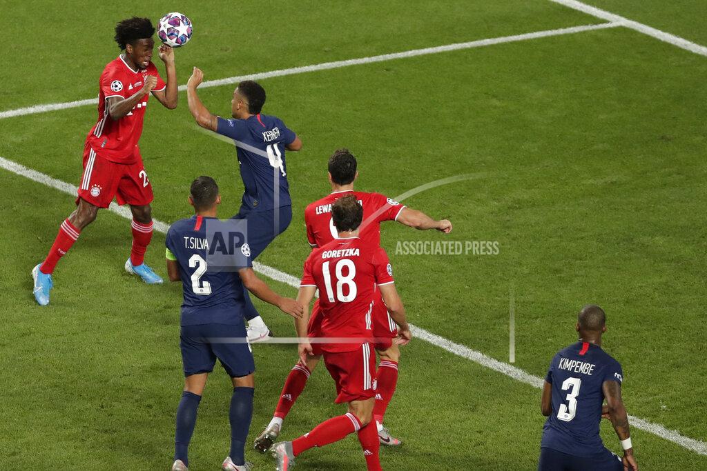 Manu Fernandez Bayern's Kingsley Coman scores his side's opening goal during the Champions League final soccer match between Paris Saint-Germain and Bayern Munich at the Luz stadium in Lisbon, Portugal, Sunday, Aug. 23, 2020. (AP Photo/Manu Fernandez, Pool)