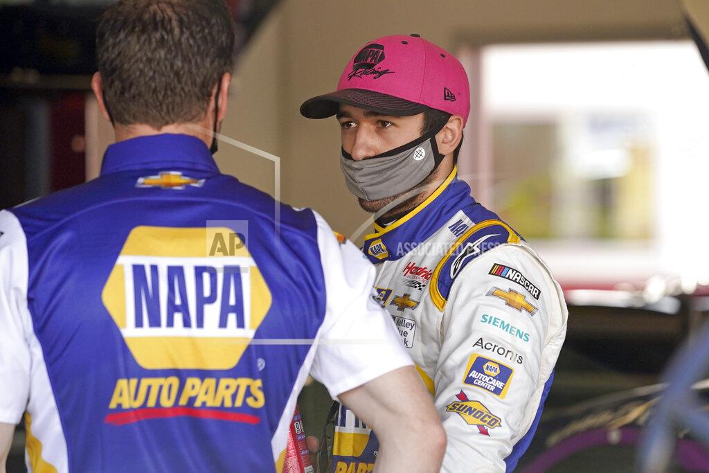 Chasing a repeat: Elliott out for 2nd straight NASCAR title