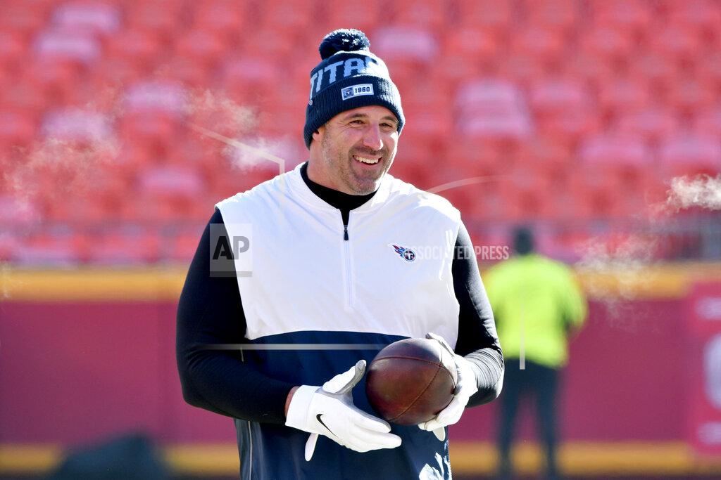 Ed Zurga Tennessee Titans head coach Mike Vrabel throws before the NFL AFC Championship football game against the Kansas City Chiefs Sunday, Jan. 19, 2020, in Kansas City, MO. (AP Photo/Ed Zurga)