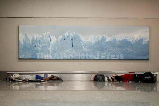 Buenos Aires airport turns into unofficial homeless she... - Vimarsana News