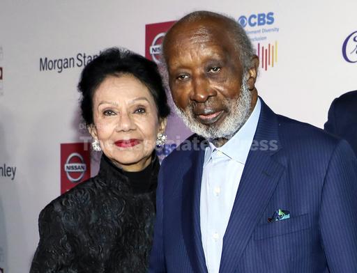 Clarence Avant, 'Black Godfather' of entertainment, and benefactor of athletes and politicians, dies - Vimarsana News