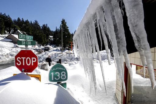 Californians still digging out from severe snowfall - Vimarsana News