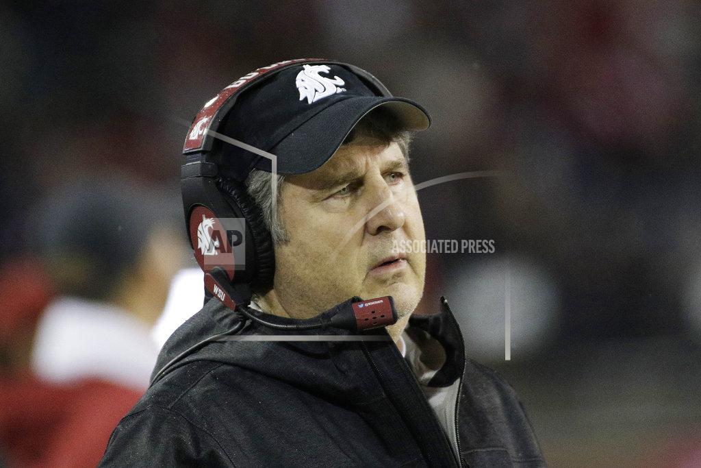 Young Kwak Washington State head coach Mike Leach looks on during the second half of an NCAA college football game against California in Pullman, Wash., Saturday, Nov. 3, 2018. Washington State won 19-13. (AP Photo/Young Kwak)