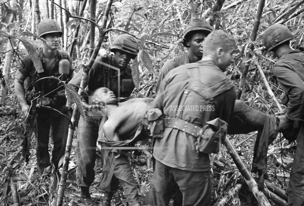 Vietnam War U S Wounded Buy Photos AP Images DetailView vietnam-war-u-s-wounded-buy-photos-ap-images-detailview
