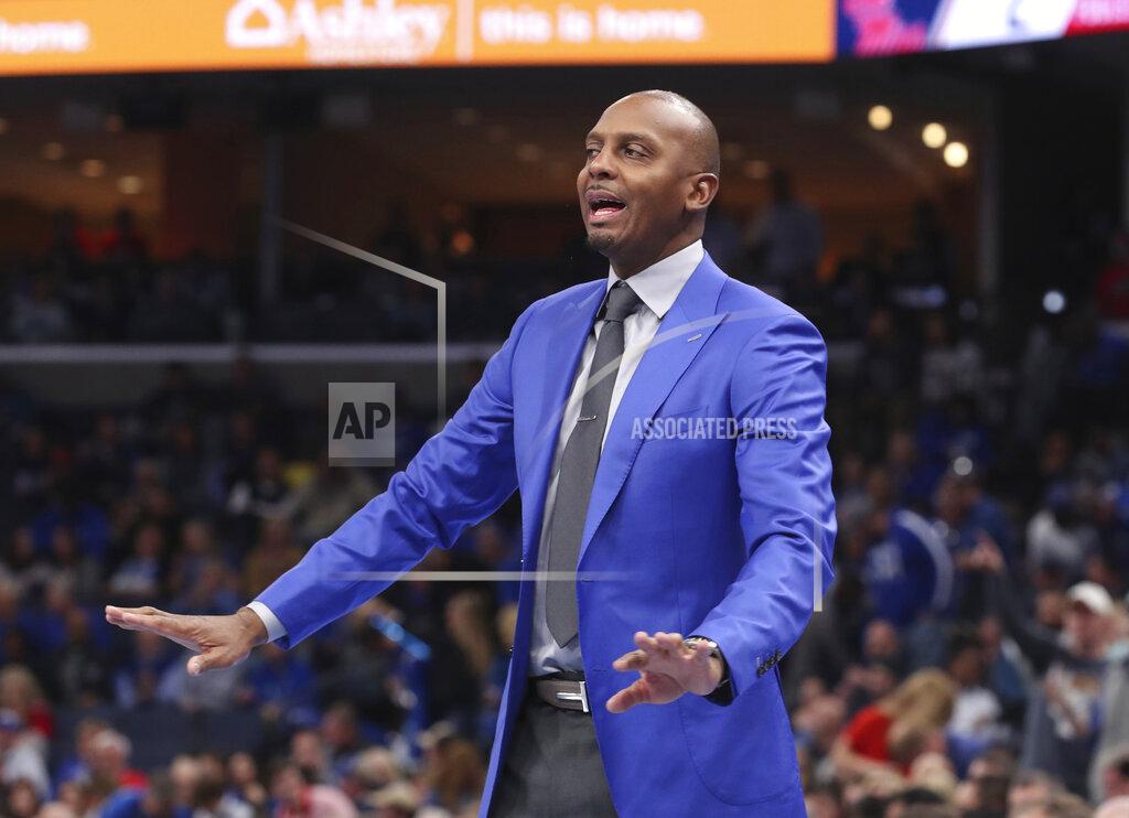 Karen Pulfer Focht Memphis head coach Penny Hardaway calls to his players in the first half of an NCAA college basketball game against Mississippi, Saturday, Nov. 23, 2019, in Memphis, Tenn. (AP Photo/Karen Pulfer Focht)