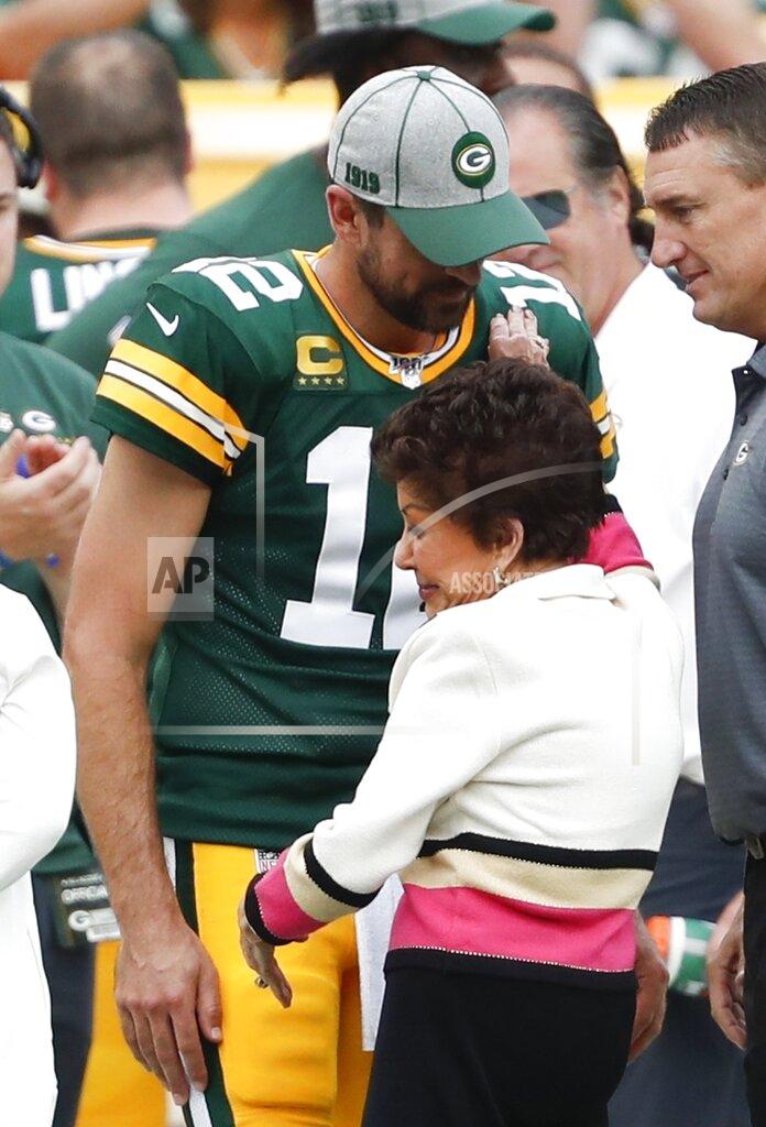 Matt Ludtke Cindy Starr, wife of former Green Bay Packers Bart Starr is hugged by Aaron Rodgers during halftime of an NFL football game Sunday, Sept. 15, 2019, in Green Bay, Wis. (AP Photo/Matt Ludtke)