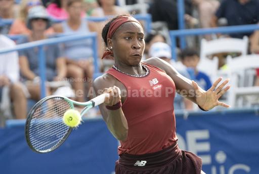 Coco Gauff upsets No. 1 Iga Swiatek to reach finals in Western & Southern Open - Vimarsana News