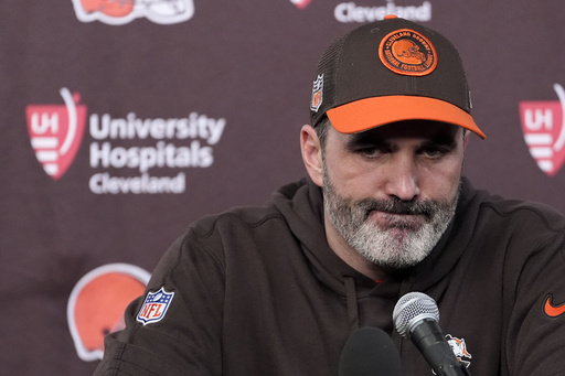 Browns' Stefanski shakes up offensive staff, 2 assistants gone, more moves possible, AP source says - Vimarsana News