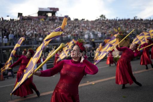 135th Rose Parade boasts floral floats, sunny skies as... - Vimarsana News