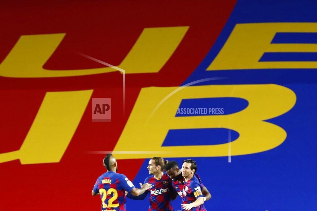 Joan Monfort FC Barcelona's Antoine Griezmann, second left, celebrates after scoring his side's second goal during the Spanish La Liga soccer match between FC Barcelona and Leganes at the Camp Nou stadium in Barcelona, Spain, Tuesday, June 16, 2020. (AP Photo/Joan Montfort)
