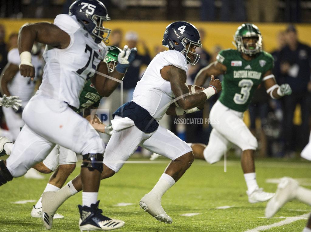 Jake Crandall Georgia Southern quarterback Shai Werts (4) runs into the end zone for a touchdown during the Camellia Bowl NCAA college football game in Montgomery, Ala., on Saturday, Dec. 15, 2018. (Jake Crandall/The Montgomery Advertiser via AP)