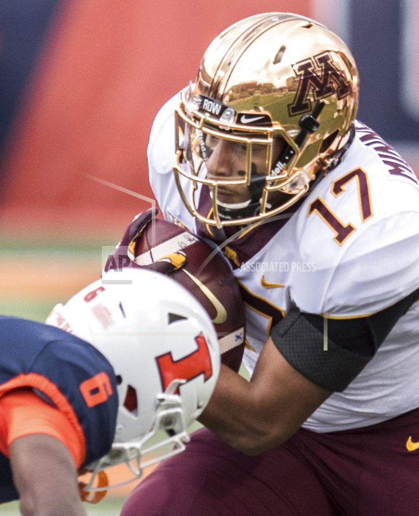 Holly Hart Minnesota's Seth Green (17) runs the ball in the first half of an NCAA college football game, Saturday, Nov. 3, 2018, in Champaign, Ill. (AP Photo/Holly Hart)