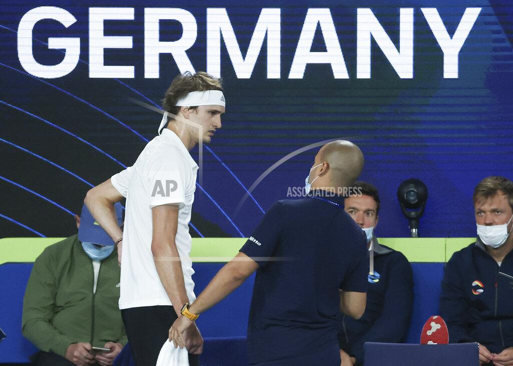 Hamish Blair Germany's Alexander Zverev, left, talks with a trainer during his match against Russia' Daniil Medvedev in their ATP Cup semifinal match in Melbourne, Australia, Saturday, Feb. 6, 2021.(AP Photo/Hamish Blair)
