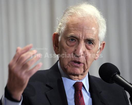 Vietnam-era whistleblower Daniel Ellsberg, who leaked P... - Vimarsana News