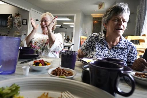 More than a meal: Restaurant-based programs feed senior... - Vimarsana News
