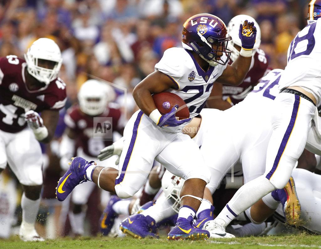 Tyler Kaufman LSU running back Clyde Edwards-Helaire (22) runs the ball during an NCAA college football game against Mississippi State in Baton Rouge, La., Saturday, Oct. 20, 2018. (AP Photo/Tyler Kaufman)