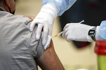 AstraZeneca: US data shows vaccine effective for all ages AstraZeneca: US data shows vaccine effective for all ages