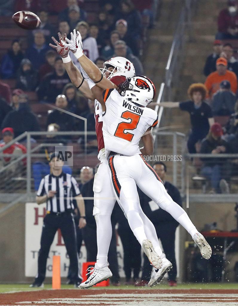 Tony Avelar Stanford tight end Colby Parkinson (84) catches a touchdown pass against Oregon State cornerback Shawn Wilson (2) in the first half during an NCAA college football game on Saturday, Nov. 10, 2018, in Stanford, Calif. (AP Photo/Tony Avelar)
