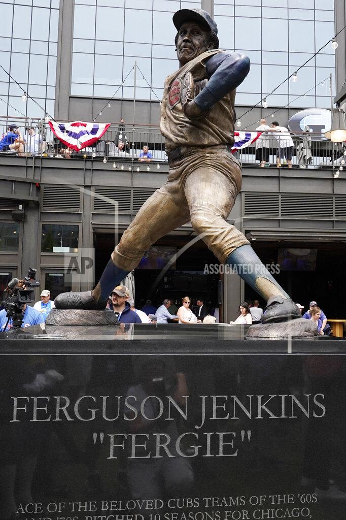 Nam Y. Huh The Chicago Cubs unveiled a statue honoring the former Cubs pitcher, Baseball Hall of Famer Ferguson Jenkins in Chicago, Friday, May 20, 2022, in Chicago. (AP Photo/Nam Y. Huh)