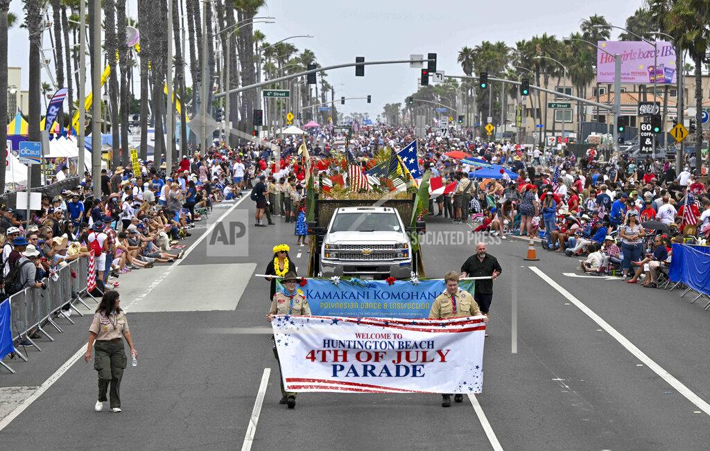 Jeff Gritchen The 118th Huntington Beach 4th of July Parade starts on Pacific Coast Highway in Huntington Beach, Calif., on Monday, July 4, 2022. (Jeff Gritchen/The Orange County Register via AP)