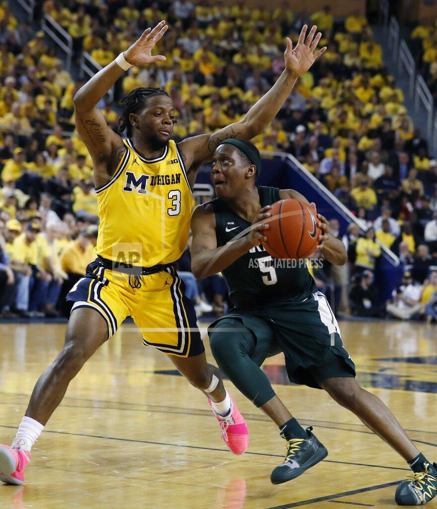 No. 10 Michigan State knocks off No. 7 Michigan 77-70