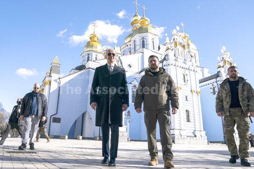 APTOPIX Biden US Ukraine