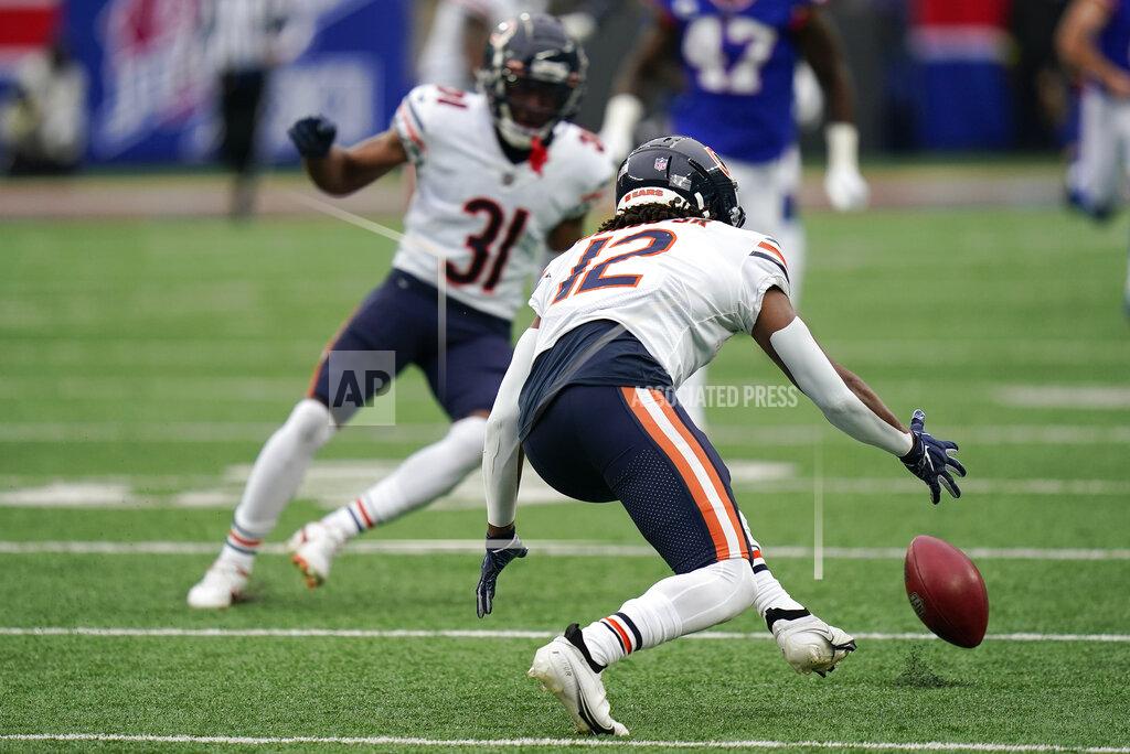 Seth Wenig Chicago Bears wide receiver Velus Jones Jr. (12) muffs a punt from the New York Giants during the fourth quarter of an NFL football game, Sunday, Oct. 2, 2022, in East Rutherford, N.J. The Giants recovered the ball on the play. (AP Photo/Seth Wenig)