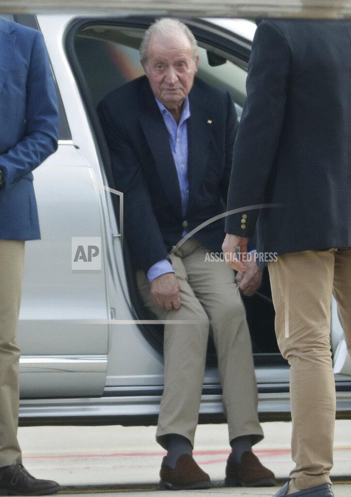 Lalo R. Villar Spain's former King Juan Carlos gets into a car on arrival by private jet at the Peinador airport in Vigo, north western Spain, Thursday, May 19, 2022. Spain's former King has returned to Spain Thursday for his first visit since leaving nearly two years ago amid a cloud of financial scandals. (AP Photo/Lalo R. Villar)