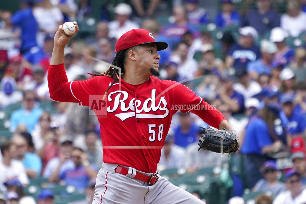 Charles Rex Arbogast Cincinnati Reds starting pitcher Luis Castillo delivers during the first inning of a baseball game against the Chicago Cubs Thursday, July 29, 2021, in Chicago. (AP Photo/Charles Rex Arbogast)