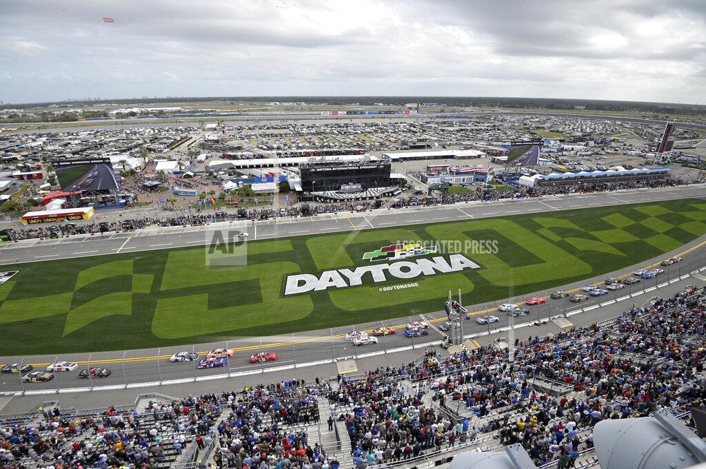 Phelan M. Ebenhack Drivers pass the front stretch at the start of a NASCAR Xfinity series auto race at Daytona International Speedway, Saturday, Feb. 15, 2020, in Daytona Beach, Fla. (AP Photo/Phelan M. Ebenhack)
